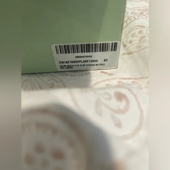 Off-White Woman’s Fuchsia Flip Flops - Picture 7 of 7